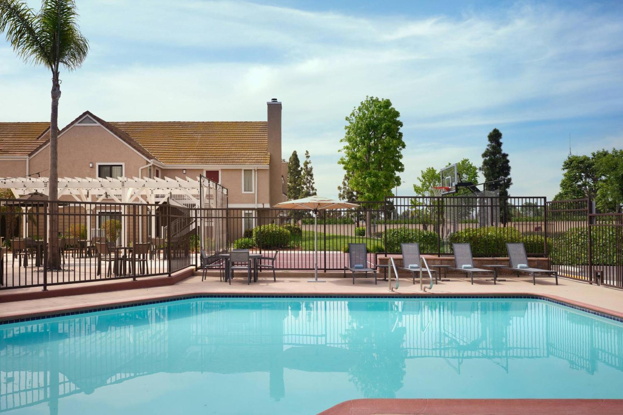 Residence Inn Costa Mesa Newport Beach Εξωτερικό φωτογραφία